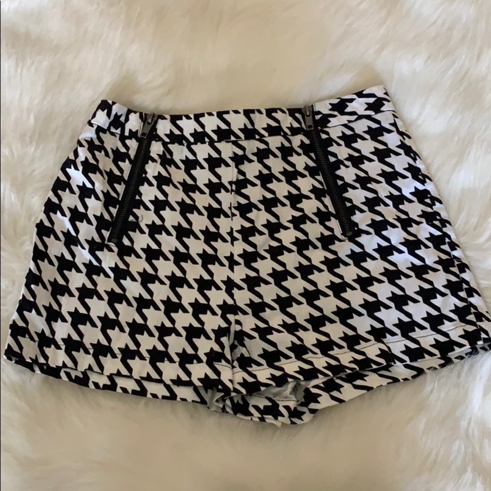 Houndstooth High Waist Shorts.
